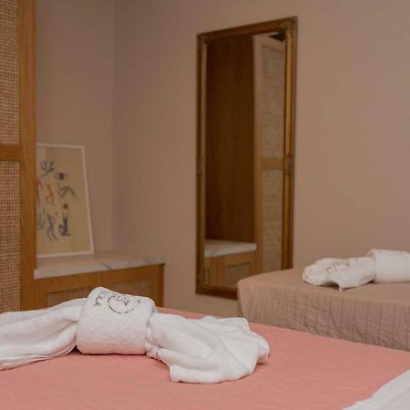 Isola Concept Aparthotel Ciliví Kültér fotó