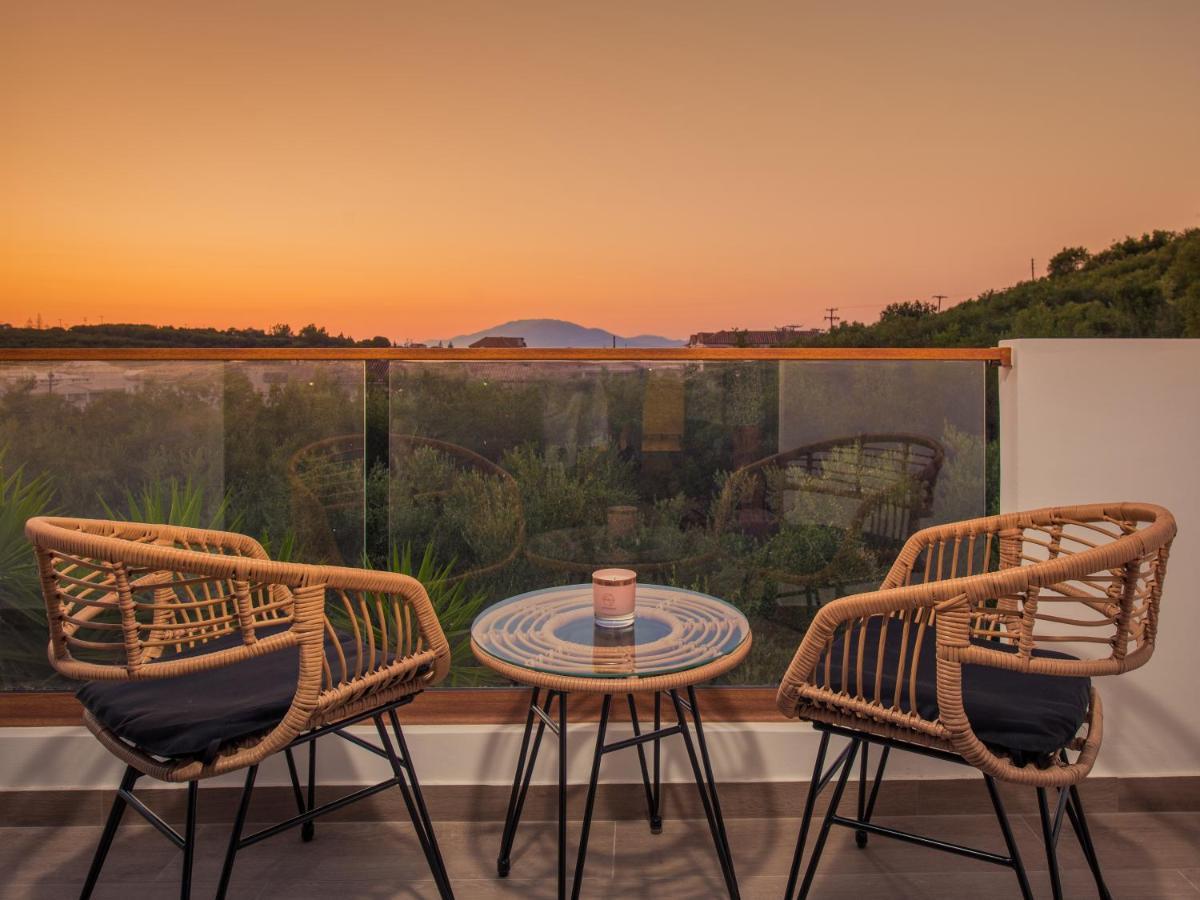 Isola Concept Aparthotel Ciliví Kültér fotó