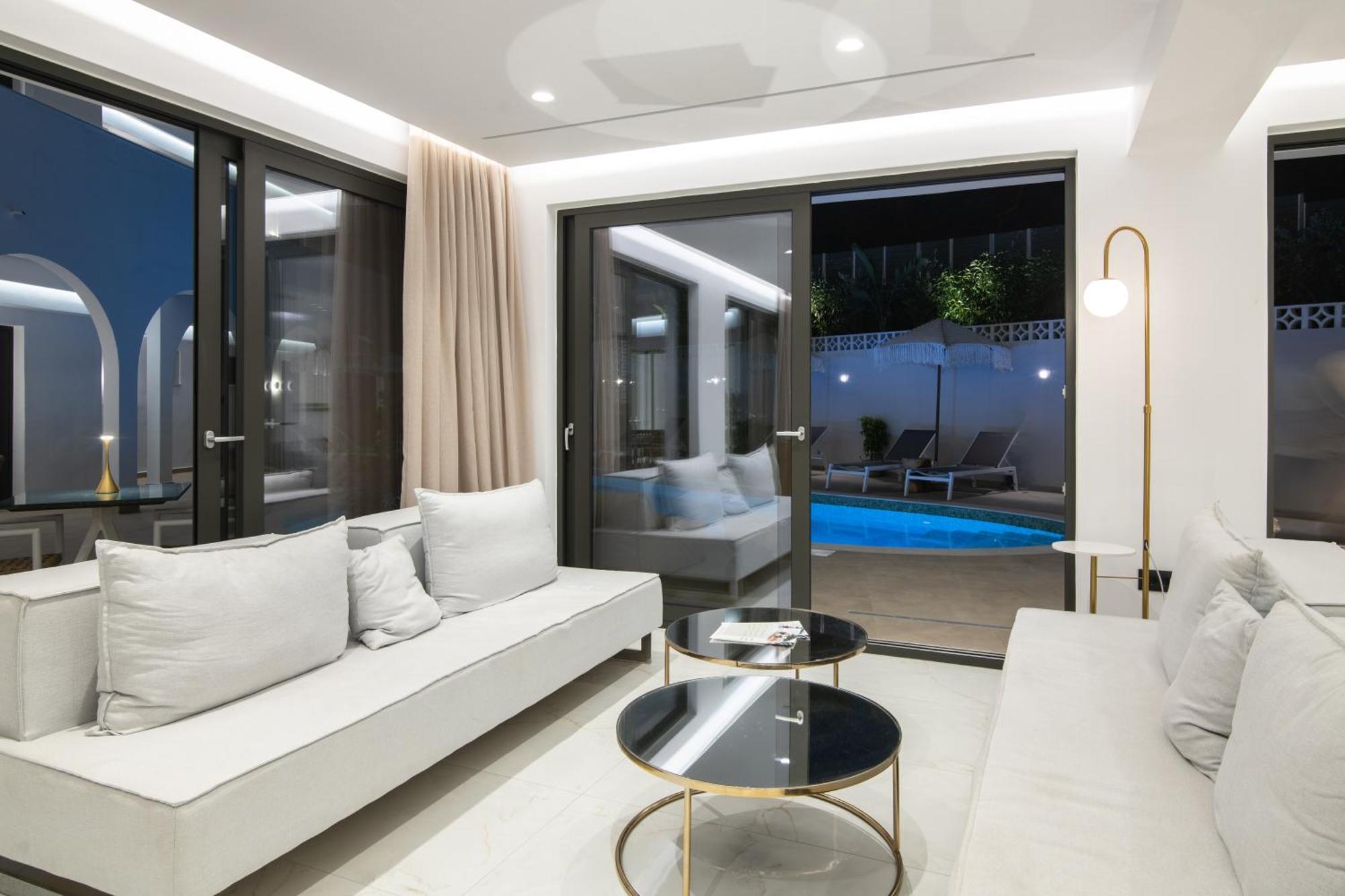 Isola Concept Aparthotel Ciliví Kültér fotó