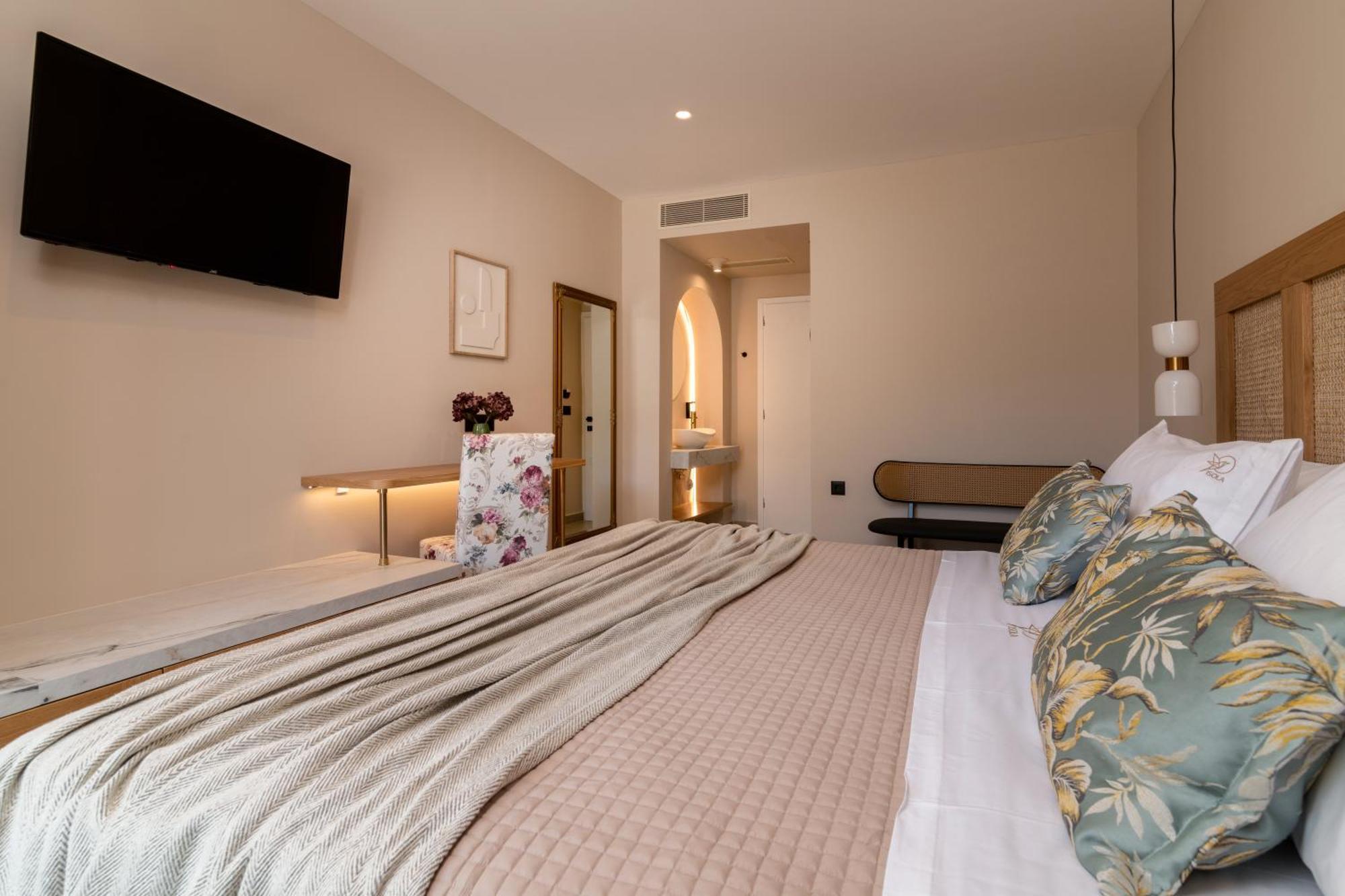 Isola Concept Aparthotel Ciliví Kültér fotó