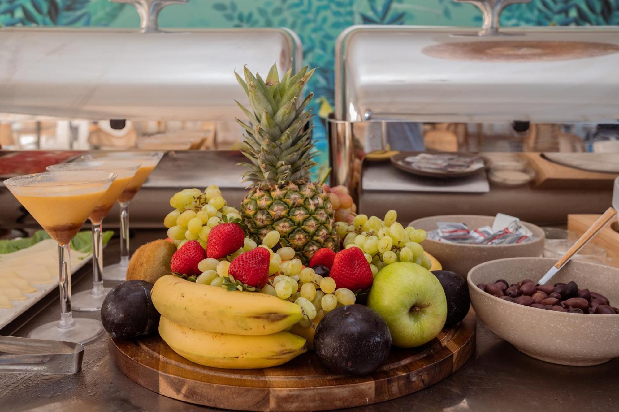Isola Concept Aparthotel Ciliví Kültér fotó